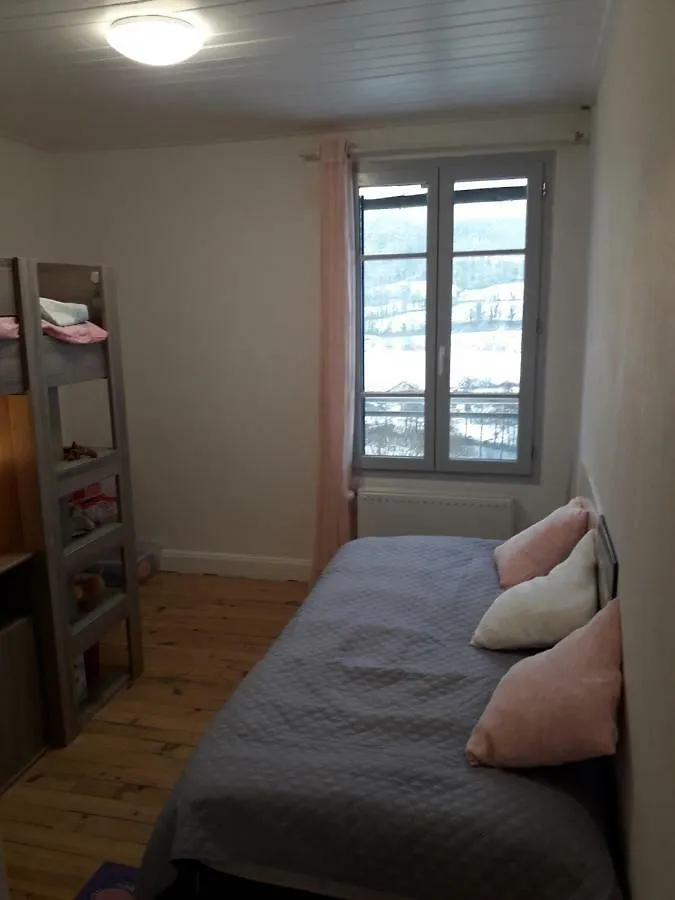 Maison Cosy Proche De La Station De Ski Du Lioran 4 Personnes Thiézac