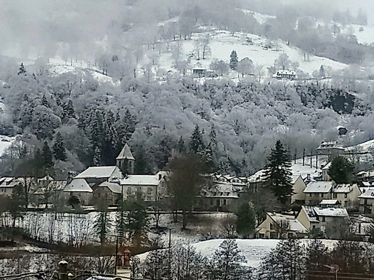Holiday home Maison Cosy Proche De La Station De Ski Du Lioran 4 Personnes Thiezac France